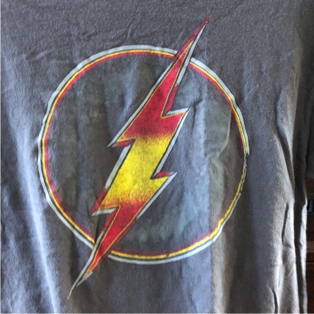 Flash gray cotton short sleeve graphic tee in size M